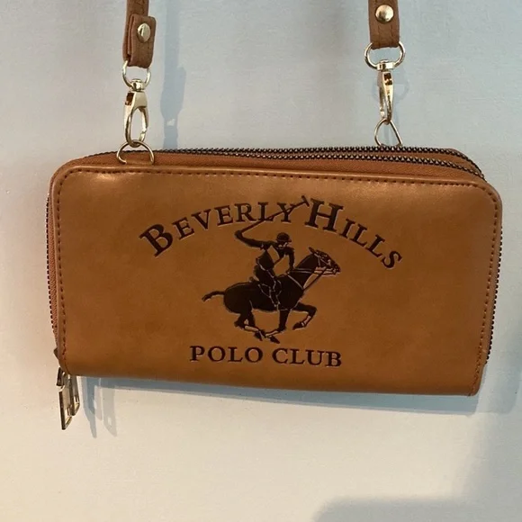 Beverly Hills Polo Club Crossbody - Picture 3 of 9